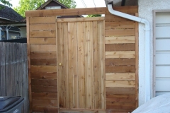 Alley-Gate